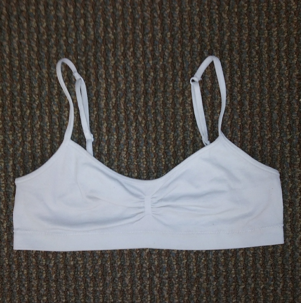 💜Girls bra.  Adjustable straps.